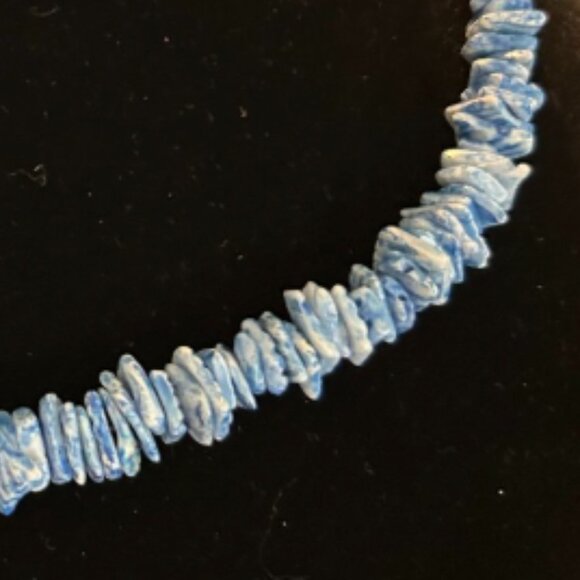 18" Blue Hawaiian Puka Necklace - Unisex - Picture 8 of 8